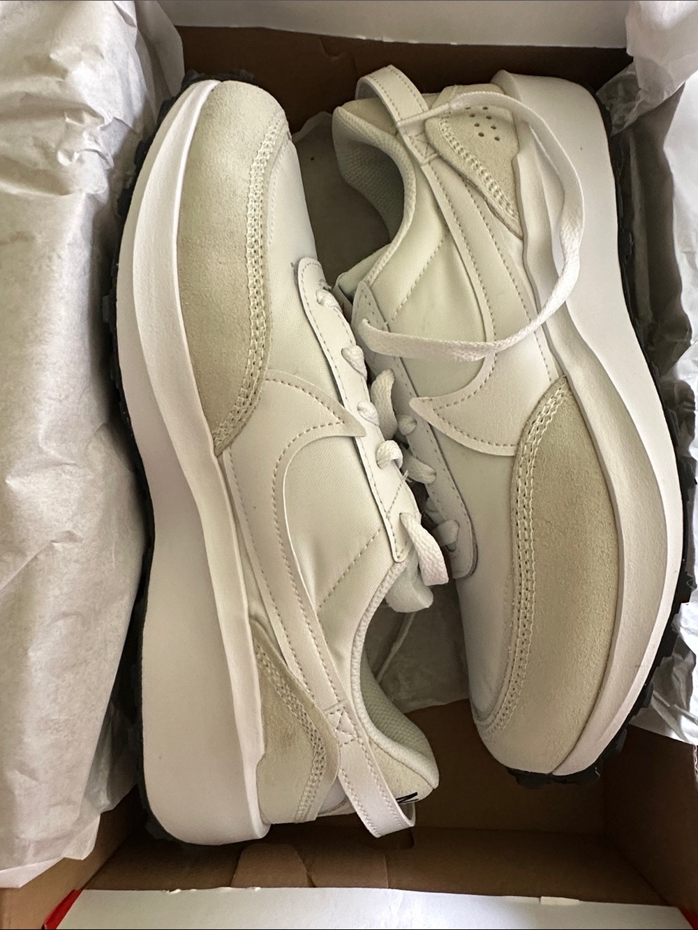 Nike White and Black Retro Waffle Debut Sole Sneakers